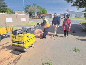 City promises Bothasig residents permanent road repairs soon