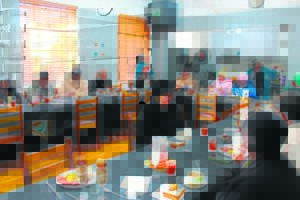 Balvenie Primary School treats seniors on Mandela Day