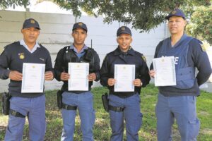 “Crowbar” burglars among several arrested by police in Kuils River