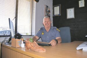 Beampte groet polisie ná vier dekades diens