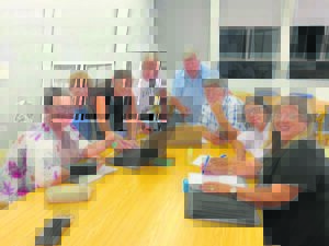 Eisteddfod lig weer die gordyn vir gehore