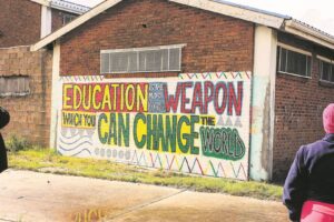 Mural replace gang graffiti with art