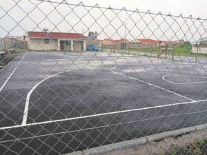 Riverside Gardens kry speelpark: Honderde kinders daag op eerste dag op