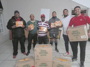 Meals on Wheels skenk ontbytgoed aan klub