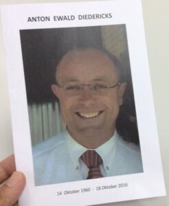 Skoolhoof: ‘Sagte reus’ finaal gegroet