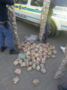 Woman (28) arrested for dealing in dagga