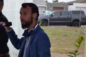 Polisielid skiet homself by begrafnisdiens van wetstoepassingsbeampte