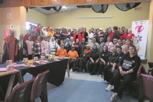 Groepe seniors van Tafelsig kom in Vrouemaand byeen