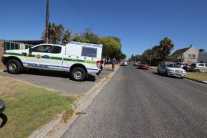 Robbers open fire in Table View