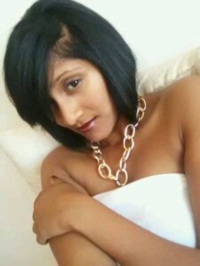 Vrou sterf in koeëlreën op Guy Fawkes