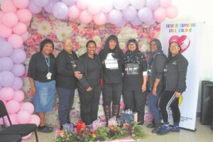 KYK | Vroue by wegbreekgeleentheid in Strandfontein bederf