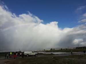 Soektog onderweg nadat man in kanaal beland