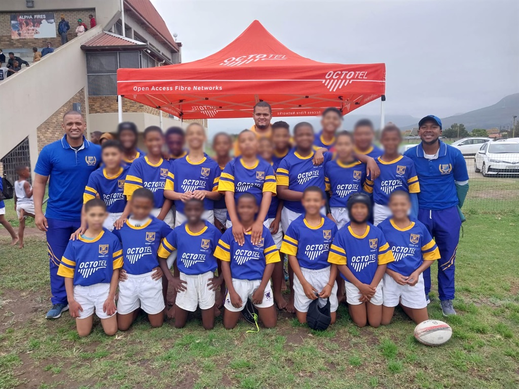 Hibernia Primary School pupils in Octotel branded 