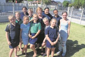 Parow-inwoner sluit 48-jarige loopbaan as geliefde kinderoppasser af