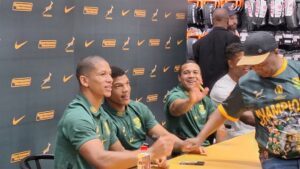 KYK | Honderde staan tou om Bokke naby Tygervallei te ontmoet