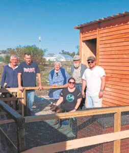 Plattekloof Glen residents unite to help evicted senior (81) find new home