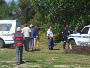 Erg ontbinde lyk in dam gevind