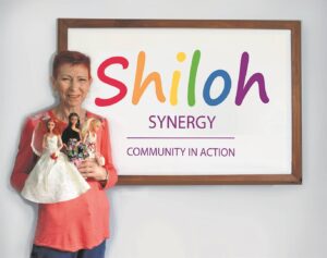 Afgetredene van Bellville maak Barbie-rokke vir minderbevoorregte kinders