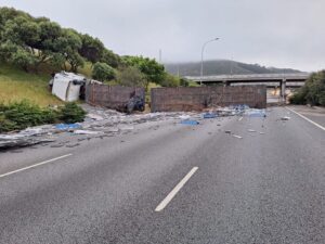 Ongeluk op N1, Plattekloof bring verkeer tot stilstand