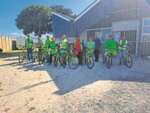 Ward councillor equips Rocklands and Westridge volunteers with bicycles for safer streets