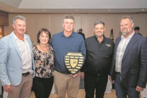 Brink is Sakeleier van die Jaar