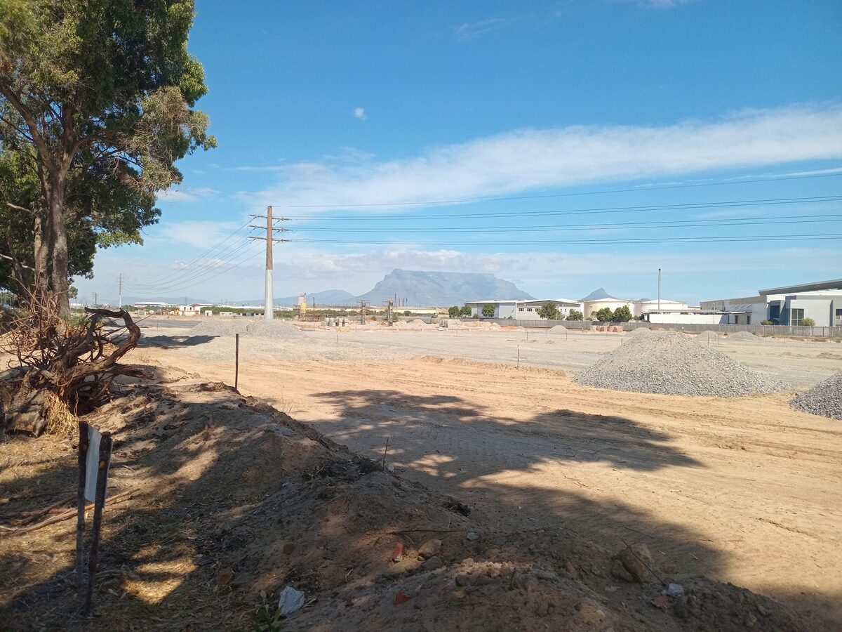 Bouwerk aan die gang langs die  N7