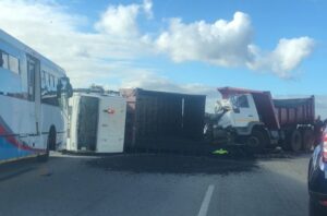 Fatal collision near Koeberg Power Station leaves one dead, 13 seriously injured