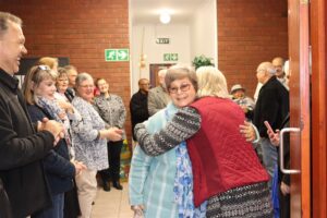 Kaapse veteraan-politikus tree ná byna 30 jaar uit