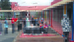 Councillor eases long queues with food for all