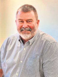 Stellenbosch Business School welcomes new senior director Prof Chris van der Hoven