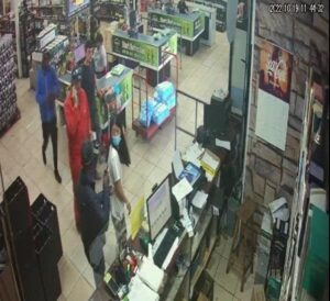 Footage of less than 2 minutes shows dramatic kidnapping from CT store