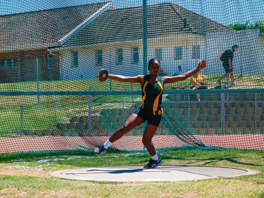 Ketsia Nzihou Ngoma het vierde gekom in diskusgooi