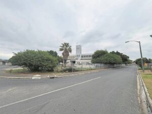 Inwoners warm onder kraag oor ontwikkeling agter kerk in Bellville