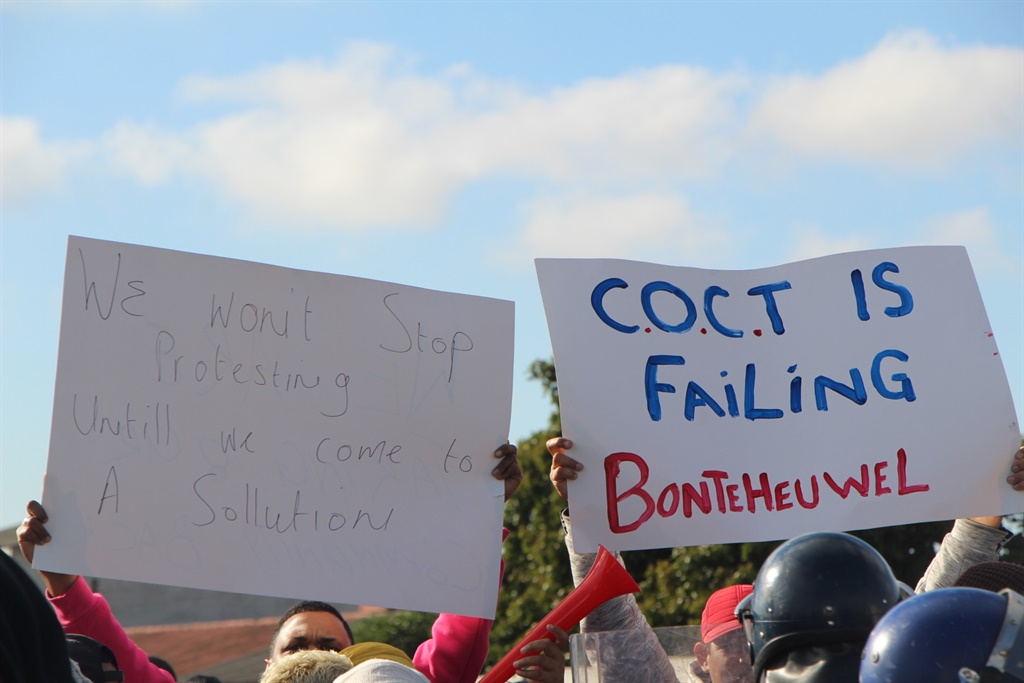 Photo of people protesting