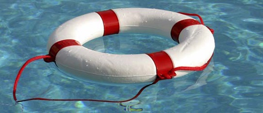 Make sure you inform the lifeguards if you or anyone with you cannot swim or are not confident in the water.
