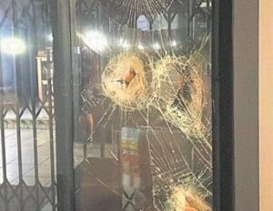 Vlaag van klipgooiery en inbrake teister Durbanville