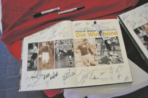 Hulde aan Hennie Muller gebring