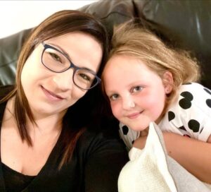 Polisie het ‘nog niks gedoen’ 21 maande nadat vriendin in botsing sterf