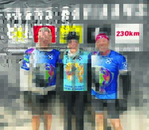 Bergfietsryers help perde-eenheid