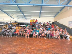 Seniors word geleer swem en neem ook aan ander aktiwiteite deel