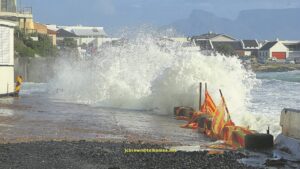 NSRI and City emergency services issue caution for coastal activities during spring tide