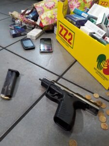 Three suspects arrested for robbery