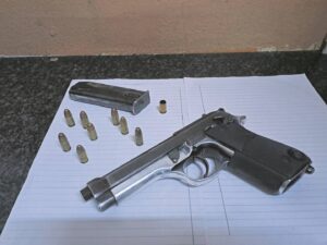 Drie gekaapte voertuie teruggevind