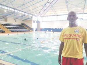 Kinders leer hoe om veilig in water te wees