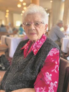 Oumagrootjie van amper 100 het haar eie resep om lank te leef