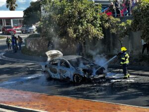 Motor in ligte laaie by CapeGate