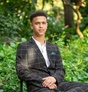 Groot hartseer na jong student se dood in tref-en-trap op Robertson