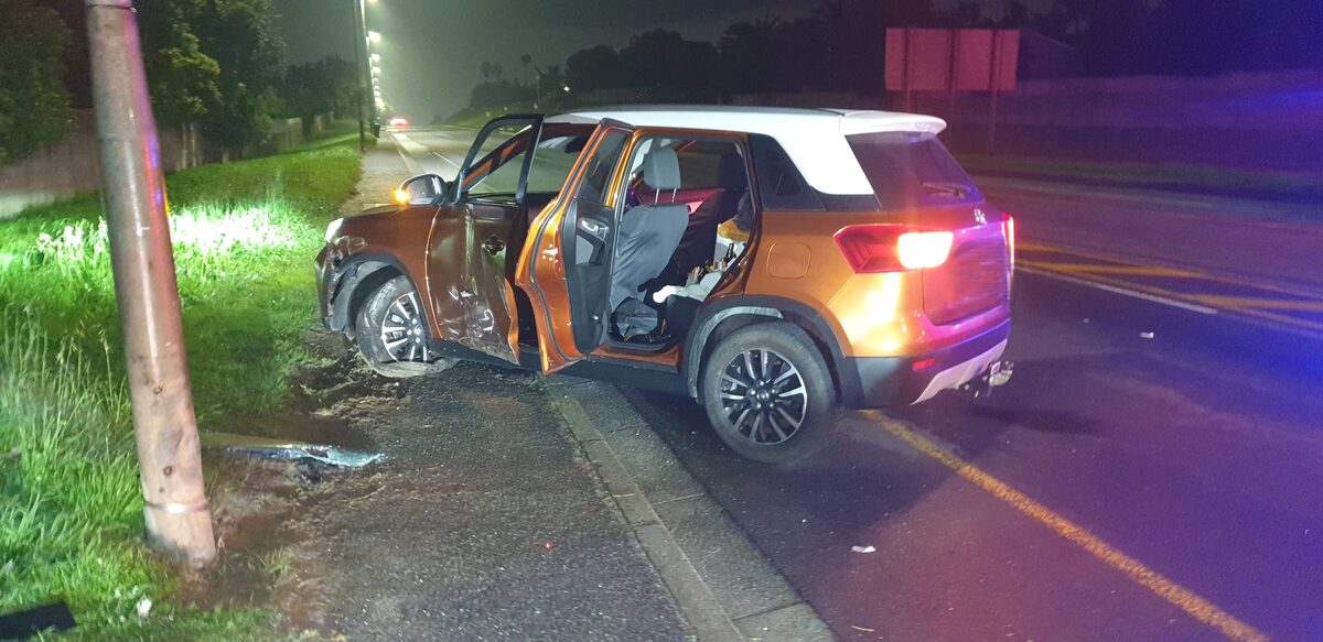 The chase came to an end when suspects crashed into a pole on Okavango Road.