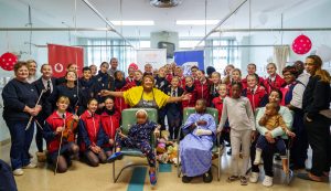 Eversdal-leerders bring vreugde na kinders in Tygerberg-hospitaal