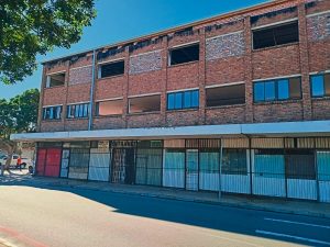 Restoration under way at fire‑damaged Parow building on Voortrekker Road